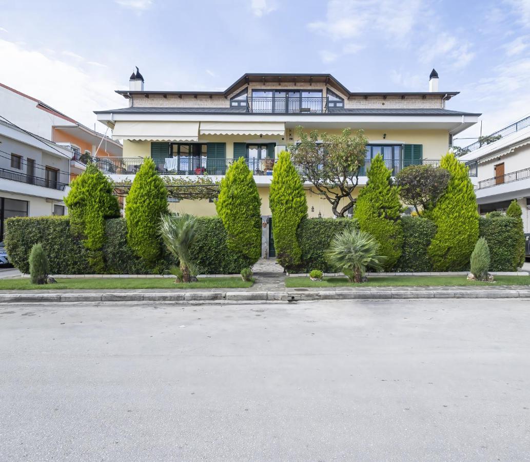 Vasilis Luxury Apartment ヨアニナ エクステリア 写真